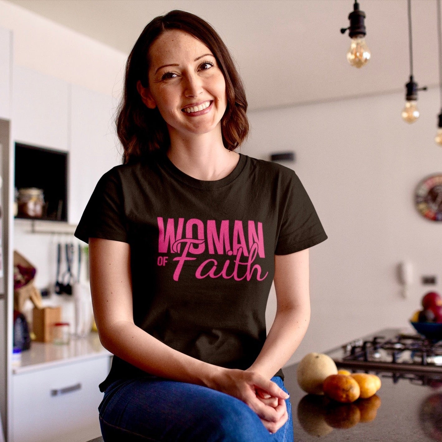 WOMAN OF FAITH THRIVE T-SHIRT