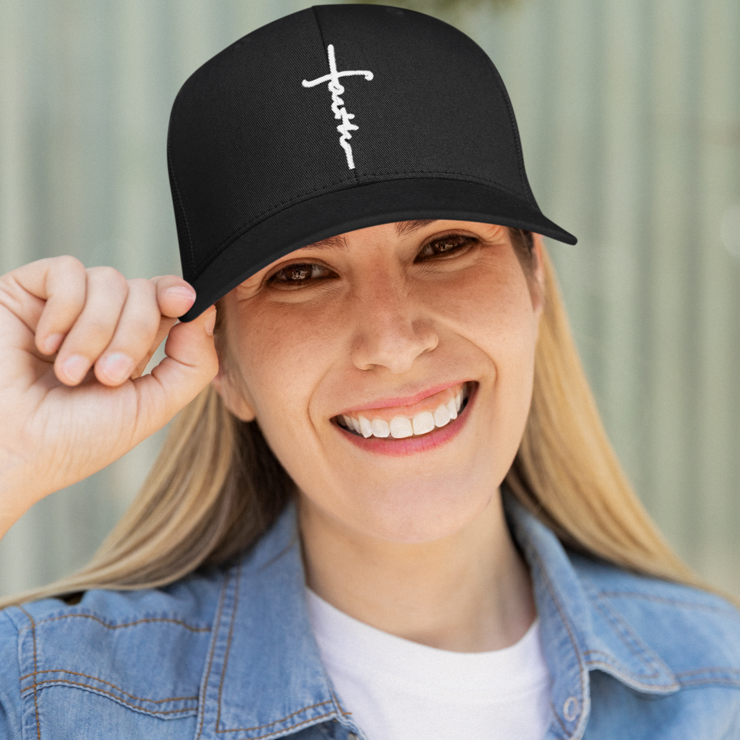 Faith Baseball Cap ThriveT-Shirt black